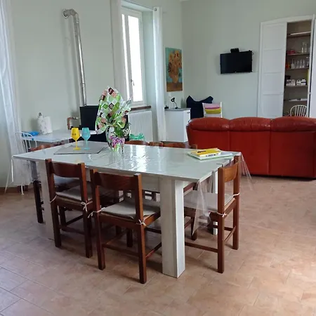 Rifugio Escursionistico Ex-scuola Grassi, * Bubbio