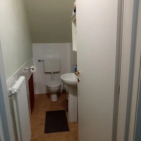 Rifugio Escursionistico Ex-scuola Grassi,