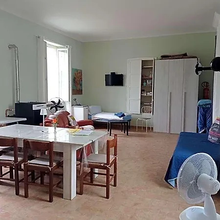 Hostel Rifugio Escursionistico Ex-scuola Grassi,