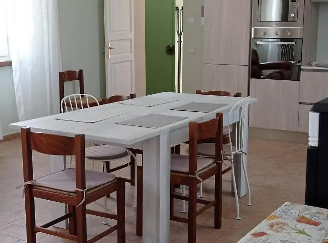 Rifugio Escursionistico Ex-scuola Grassi, * Bubbio