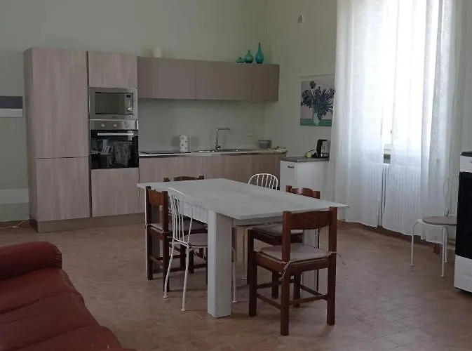 Rifugio Escursionistico Ex-scuola Grassi, *